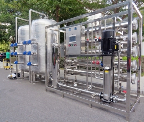 購入 1500kg 重量 250Lph リバースオスモース水処理設備 飲料水配給会社 online manufacture